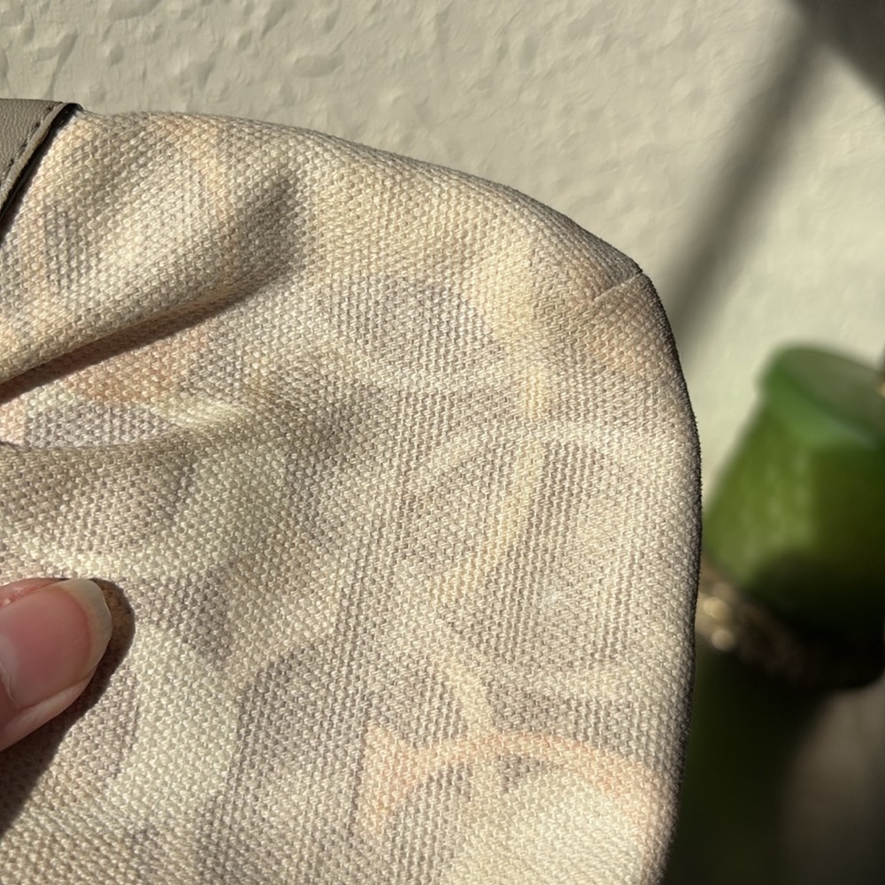 SOLD❣️❣️Vintage Y2K Coach Canvas Monogrammed Wristlet/Wallet💕 - Picture 5 of 11